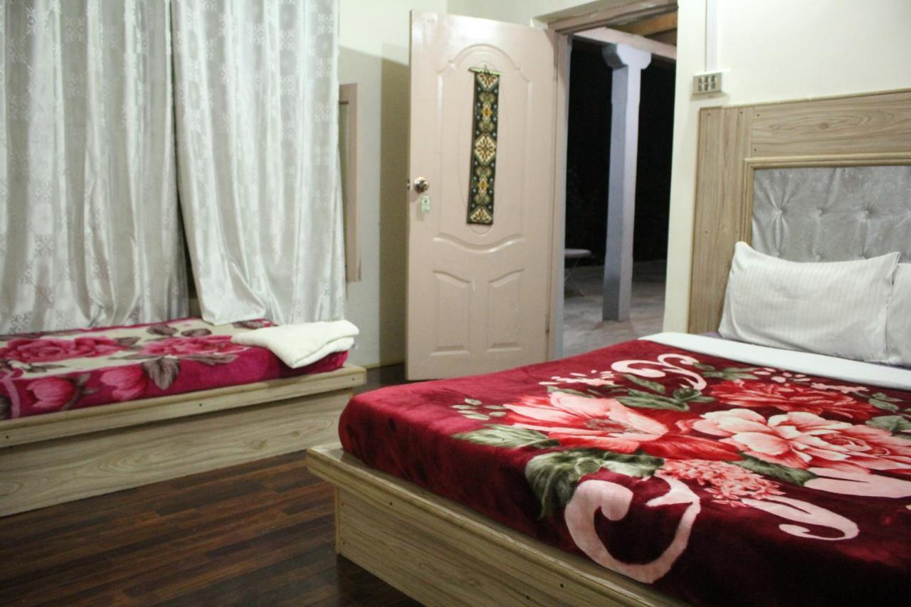 Baltit Heritage Inn Karimabad  Екстер'єр фото