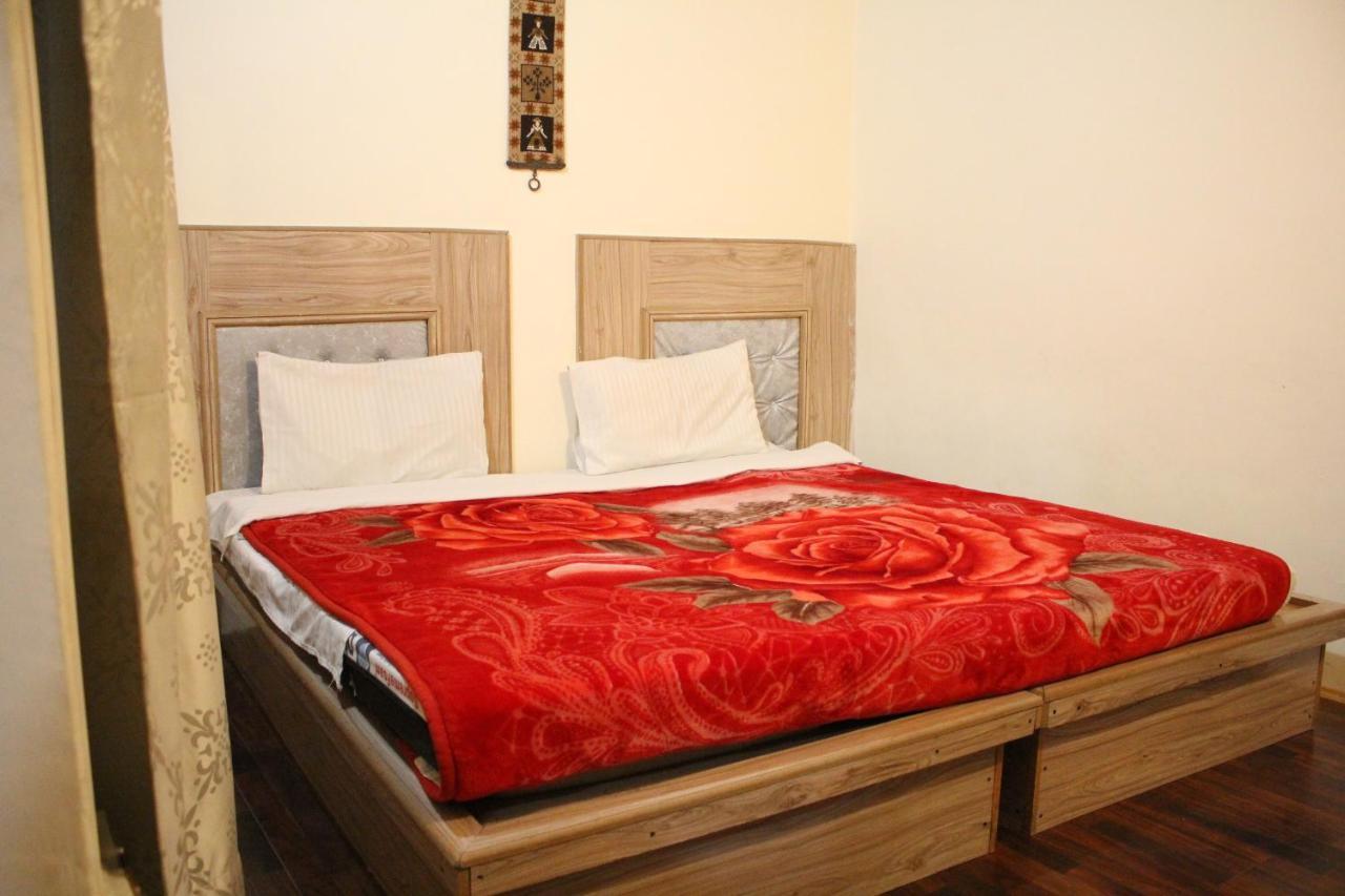 Baltit Heritage Inn Karimabad  Екстер'єр фото