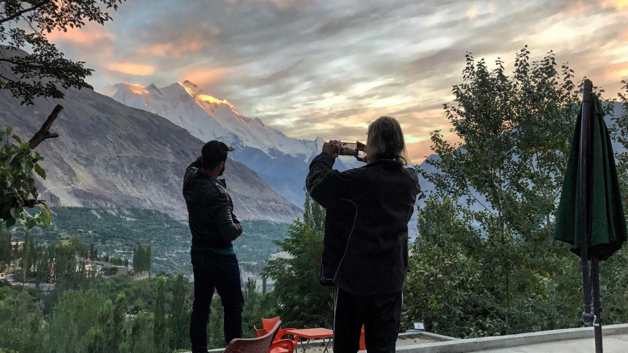 Baltit Heritage Inn Karimabad  Екстер'єр фото